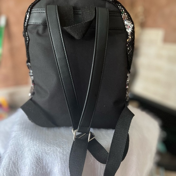 EUC-SUPER CUTE SEQUINS BLINGY BACKPACK - Picture 9 of 11